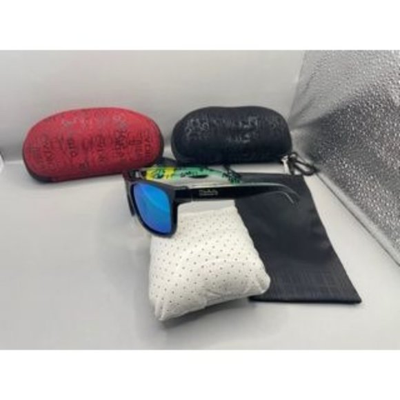 TWO New Premium Brand  Sunglasses Set - Picture 5 of 7